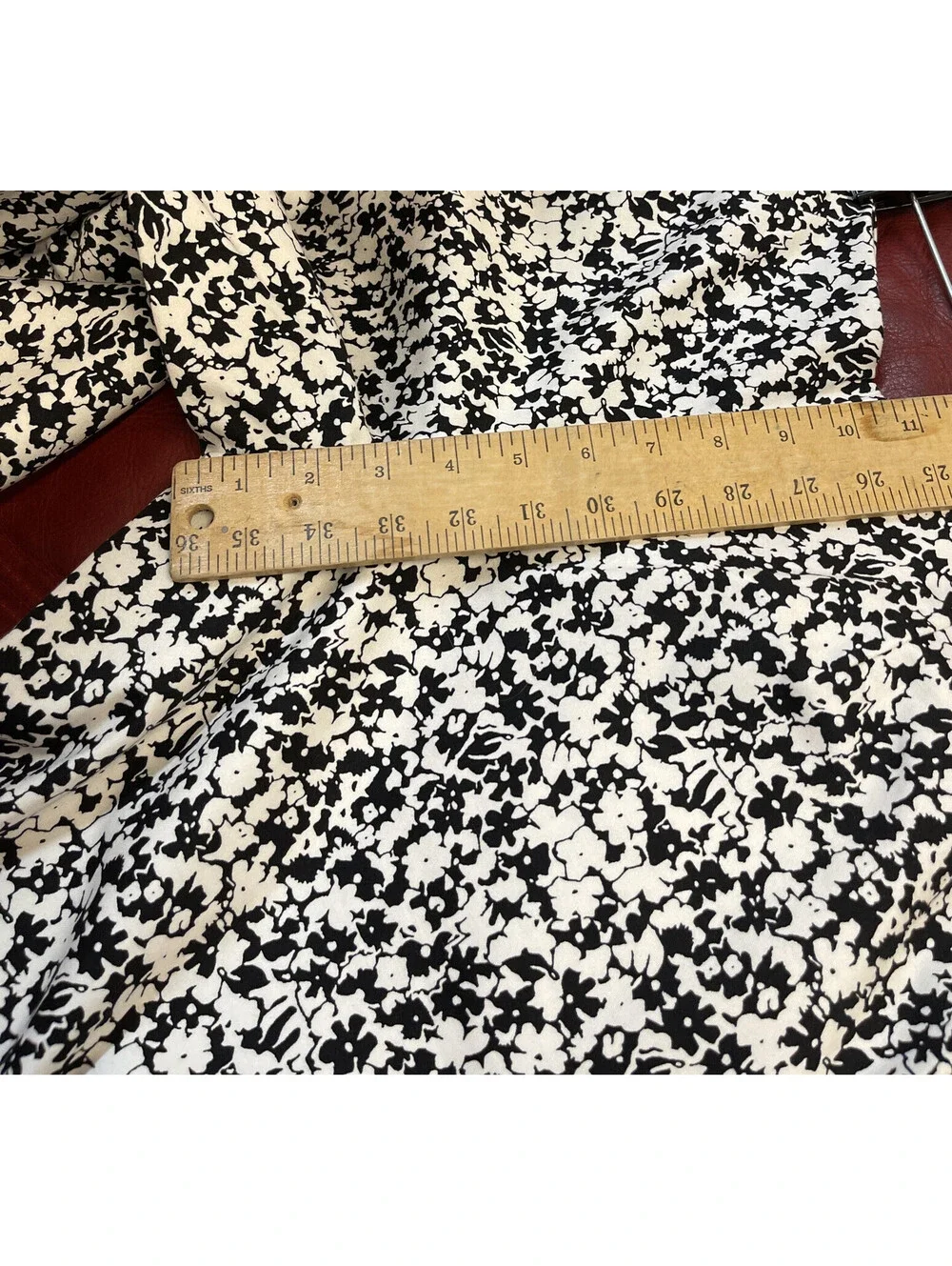 NWT Wear Flair Black White Floral Crop